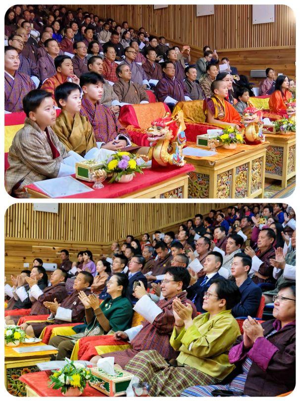 1712474100177123.jpg 嘉宾出席并观看演出.jpg