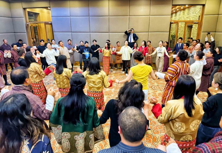 1712474148635645.jpg 大联欢.jpg